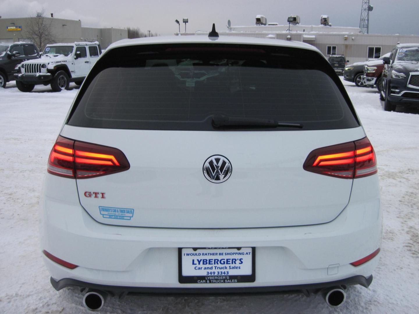 2020 white Volkswagen Golf GTI SE Hatch (3VW6T7AU2LM) with an 2.0L L4 DOHC 16V TURBO engine, 7A transmission, located at 9530 Old Seward Highway, Anchorage, AK, 99515, (907) 349-3343, 61.134140, -149.865570 - Photo#3